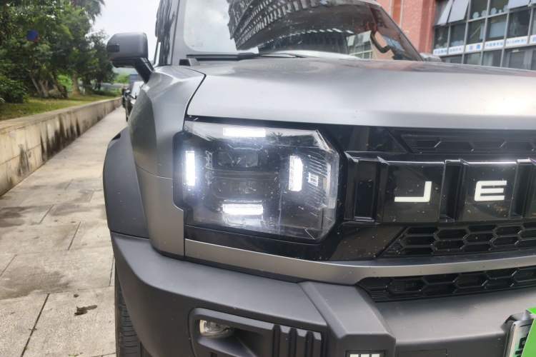 Used JETOUR Shanhai Traveler C-DM 2024 C-DM 208KM Mountain & Wilderness Edition Right Front Headlight