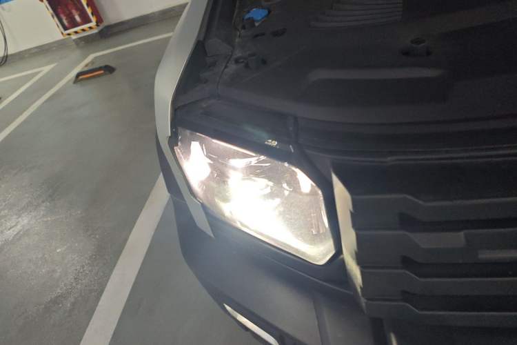 Used JETOUR Shanhai Traveler C-DM 2024 C-DM 208KM Mountain & Wilderness Edition Right Front Headlight