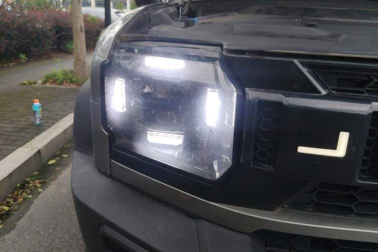 Used JETOUR Shanhai Traveler C-DM 2024 C-DM 129KM Wilderness Edition Right Front Headlight