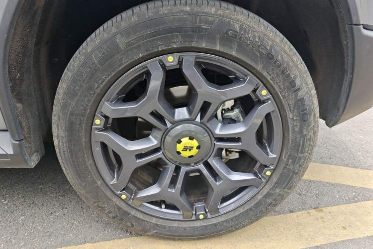 Used JETOUR Shanhai Traveler C-DM 2024 C-DM 208KM Mountain & Wilderness Edition Right Front Wheel Hub