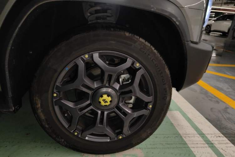 Used JETOUR Shanhai Traveler C-DM 2024 C-DM 208KM Mountain & Wilderness Edition Right Front Wheel Hub