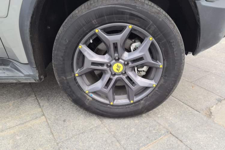 Used JETOUR Shanhai Traveler C-DM 2024 C-DM 129KM Linye Edition Right Front Wheel Hub