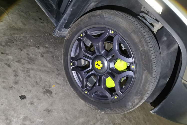 Used JETOUR Shanhai Traveler C-DM 2024 C-DM 208KM Mountain & Wilderness Edition Right Front Wheel Hub