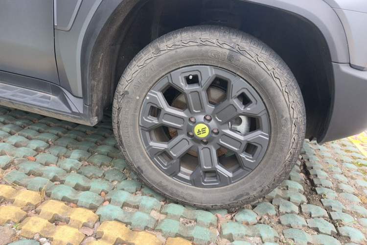 Used JETOUR Shanhai Traveler C-DM 2024 C-DM 206KM Four-Wheel Drive Wilderness Edition Right Front Wheel Hub