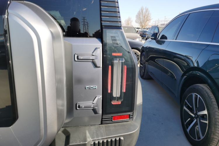 Used JETOUR Shanhai Traveler C-DM 2024 C-DM 208KM Mountain & Wilderness Edition Right Rear Taillight