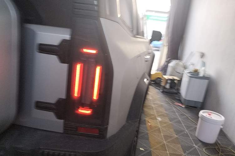 Used JETOUR Shanhai Traveler C-DM 2024 C-DM 208KM Mountain & Wilderness Edition Right Rear Taillight