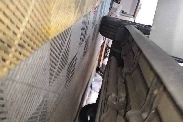 Used JETOUR Shanhai Traveler C-DM 2024 C-DM 208KM Mountain & Wilderness Edition Right Side Sill