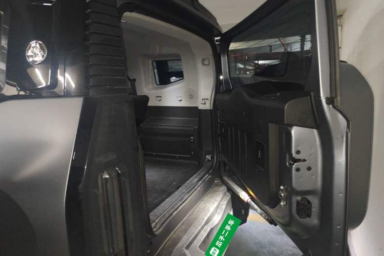 Used JETOUR Shanhai Traveler C-DM 2024 C-DM 206KM Four-Wheel Drive Wilderness Edition Trunk