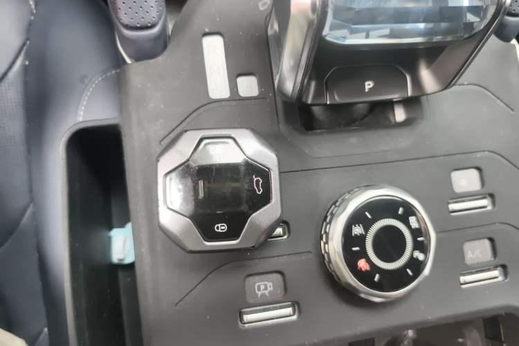 Used JETOUR Shanhai Traveler C-DM 2024 C-DM 208KM Mountain & Wilderness Edition Vehicle Key