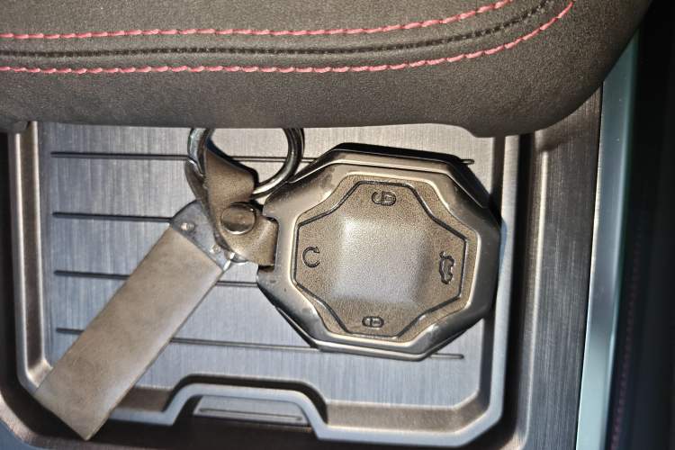 Used JETOUR Shanhai Traveler C-DM 2024 C-DM 129KM Linye Edition Vehicle Key