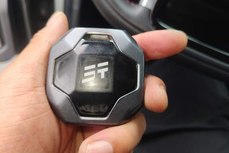 Used JETOUR Shanhai Traveler C-DM 2024 C-DM 129KM Wilderness Edition Vehicle Key