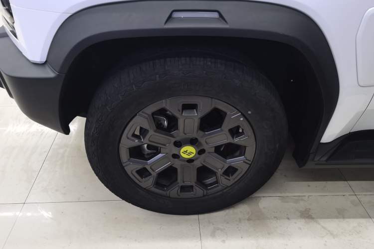 Used JETOUR Shanhai Traveler C-DM 2024 C-DM 206KM Four-Wheel Drive Wilderness Edition Left Front Wheel Hub