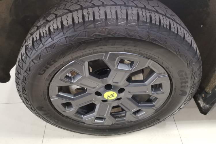 Used JETOUR Shanhai Traveler C-DM 2024 C-DM 206KM Four-Wheel Drive Wilderness Edition Left Front Wheel Hub