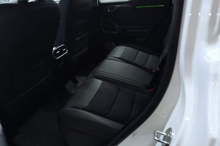 Used JETOUR Shanhai Traveler C-DM 2024 C-DM 206KM Four-Wheel Drive Wilderness Edition Left Rear Seat