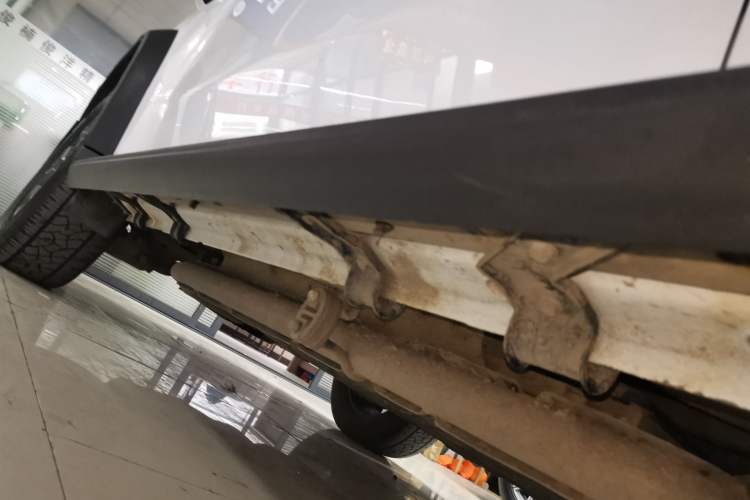 Used JETOUR Shanhai Traveler C-DM 2024 C-DM 206KM Four-Wheel Drive Wilderness Edition Right Side Sill