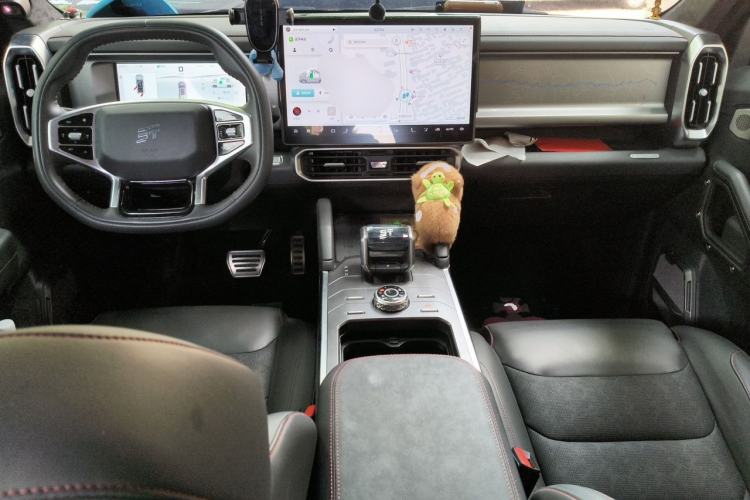Used JETOUR Shanhai Traveler C-DM 2024 C-DM 208KM Mountain & Wilderness Edition Center Console
