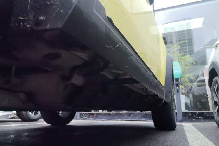 Used JETOUR Shanhai Traveler C-DM 2024 C-DM 208KM Mountain & Wilderness Edition Chassis Front Left
