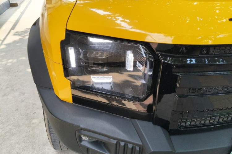 Used JETOUR Shanhai Traveler C-DM 2024 C-DM 208KM Mountain & Wilderness Edition Right Front Headlight
