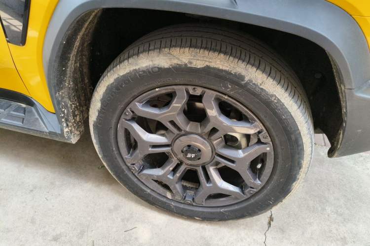 Used JETOUR Shanhai Traveler C-DM 2024 C-DM 208KM Mountain & Wilderness Edition Right Front Wheel Hub