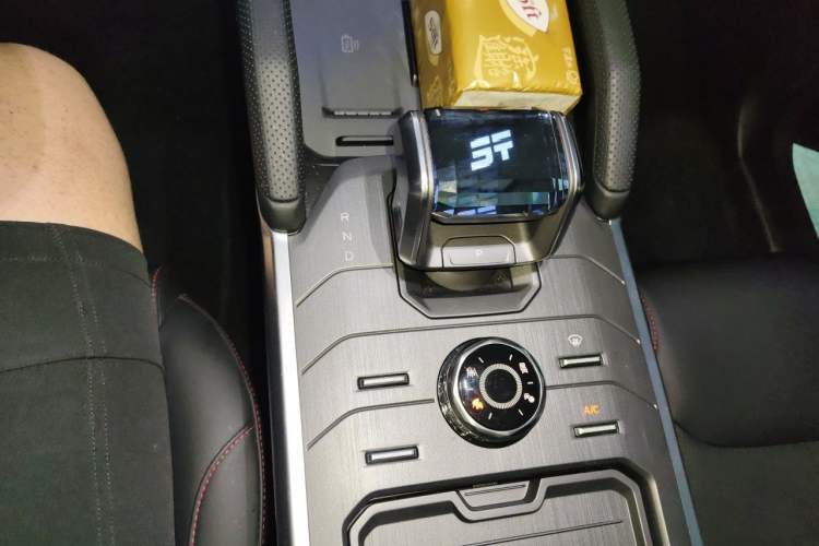 Used JETOUR Shanhai Traveler C-DM 2025 Model C-DM 208KM Wilderness Edition Gear Lever