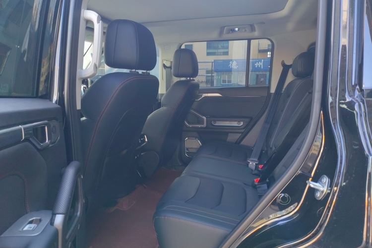Used JETOUR Shanhai Traveler C-DM 2025 120km Discovery Extended Version 7 Seats Interior 4