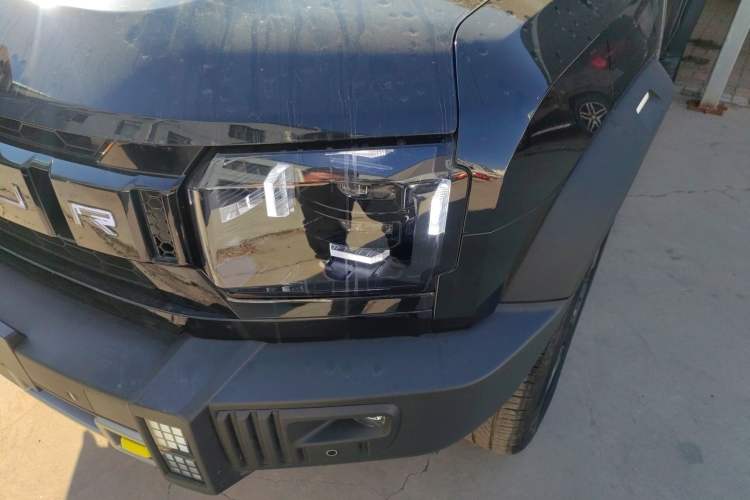 Used JETOUR Shanhai Traveler C-DM 2025 120km Discovery Extended Version 7 Seats Left Front Headlight