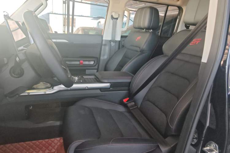Used JETOUR Shanhai Traveler C-DM 2025 120km Discovery Extended Version 7 Seats Left Front Seat
