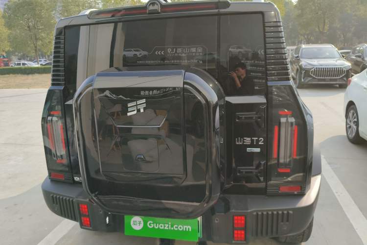 Used JETOUR Shanhai Traveler C-DM 2025 C-DM 206KM All-Wheel-Drive Wilderness Edition Rear