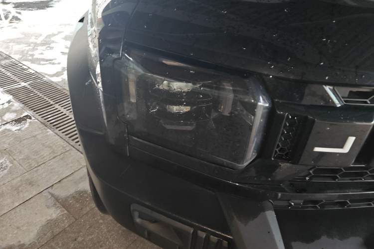 Used JETOUR Shanhai Traveler C-DM 2025 Model C-DM 208KM Wilderness Edition Right Front Headlight