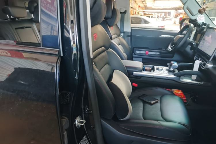 Used JETOUR Shanhai Traveler C-DM 2025 206km XWD Conquer Extended Version 7 Seats Right Front Seat