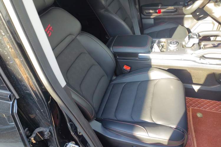 Used JETOUR Shanhai Traveler C-DM 2025 120km Discovery Extended Version 7 Seats Right Front Seat