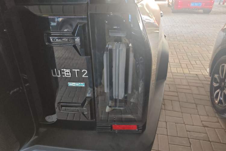 Used JETOUR Shanhai Traveler C-DM 2025 120km Discovery Extended Version 7 Seats Right Rear Taillight