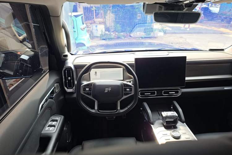 Used JETOUR Shanhai Traveler C-DM 2025 120km Discovery Extended Version 7 Seats Steering Wheel