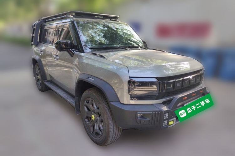 Used JETOUR Shanhai Traveler C-DM 2025 206km XWD Extended-Length 7-Seater Front Right 45 Deg