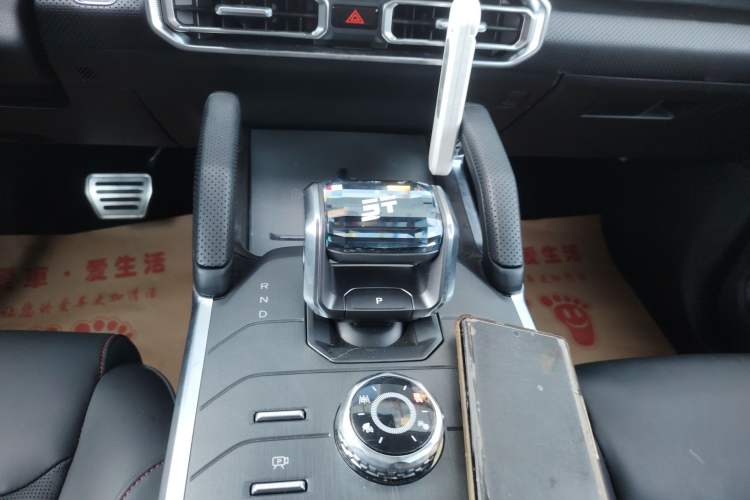 Used JETOUR Shanhai Traveler C-DM 2025 120km Discovery Extended Version 7 Seats Gear Lever