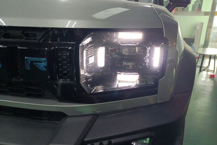 Used JETOUR Shanhai Traveler C-DM 2025 120km Discovery Extended Version 7 Seats Left Front Headlight