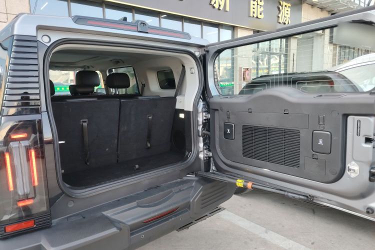 Used JETOUR Shanhai Traveler C-DM 2025 120km Discovery Extended Version 7 Seats Trunk