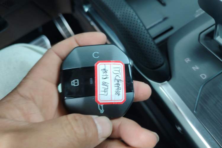 Used JETOUR Shanhai Traveler C-DM 2025 120km Discovery Extended Version 7 Seats Vehicle Key