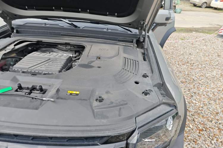 Used JETOUR Shanhai Traveler C-DM 2025 C-DM 206KM All-Wheel-Drive Wilderness Edition Engine Bay Left