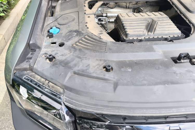 Used JETOUR Shanhai Traveler C-DM 2025 C-DM 129KM Star & Moon Goddess Engine Bay Right