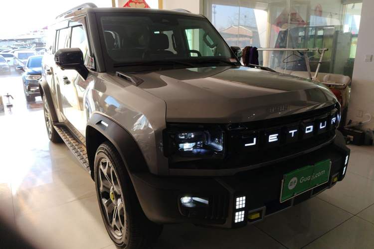 Used JETOUR Shanhai Traveler C-DM 2025 120km Discovery Extended Version 7 Seats Front Right 45 Deg