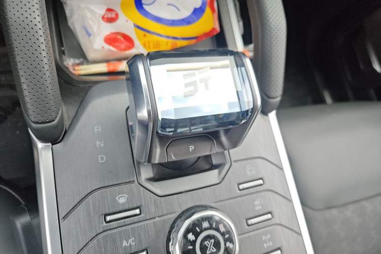 Used JETOUR Shanhai Traveler C-DM 2025 C-DM 206KM All-Wheel-Drive Wilderness Edition Gear Lever