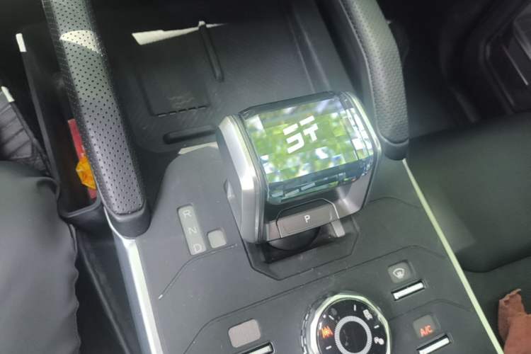 Used JETOUR Shanhai Traveler C-DM 2025 C-DM 129KM Star & Moon Goddess Gear Lever