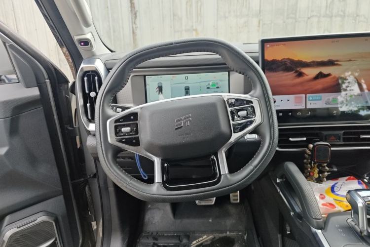 Used JETOUR Shanhai Traveler C-DM 2025 C-DM 206KM All-Wheel-Drive Wilderness Edition Steering Wheel
