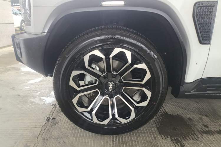 Used JETOUR Shanhai Traveler C-DM 2025 206km XWD Extended-Length 7-Seater Left Front Wheel Hub