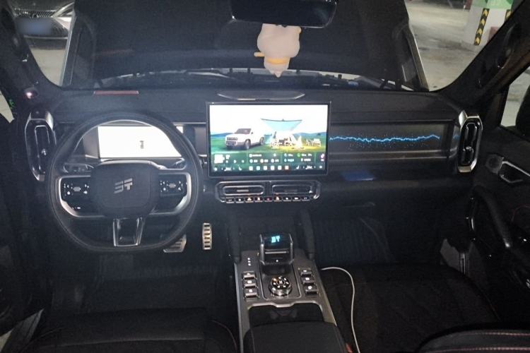 Used JETOUR Shanhai Traveler C-DM 2026 Model 211km XWD Huawei Qiankun Intelligent Driving Center Console