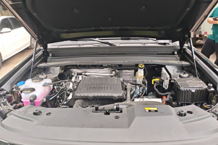 Used JETOUR Shanhai Traveler C-DM 2026 Model 211km XWD Huawei Qiankun Intelligent Driving Engine Bay