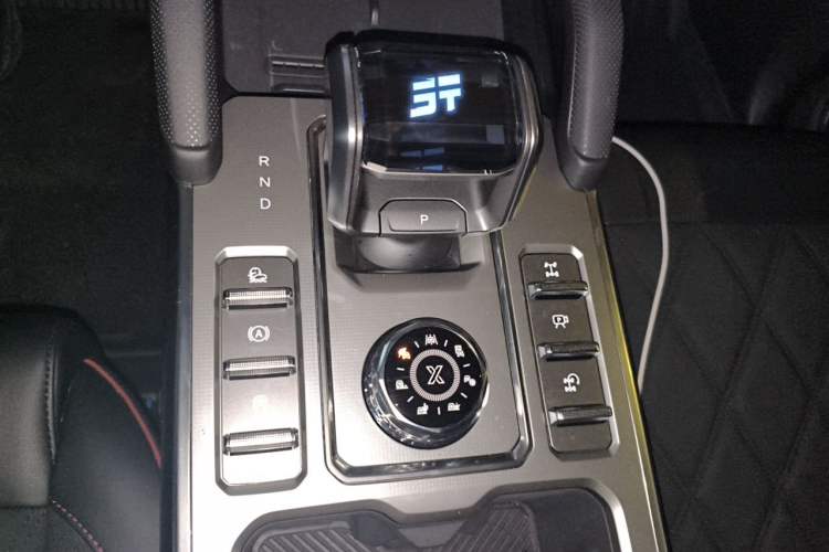 Used JETOUR Shanhai Traveler C-DM 2026 Model 211km XWD Huawei Qiankun Intelligent Driving Gear Lever