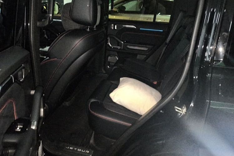 Used JETOUR Shanhai Traveler C-DM 2026 Model 211km XWD Huawei Qiankun Intelligent Driving Left Rear Seat