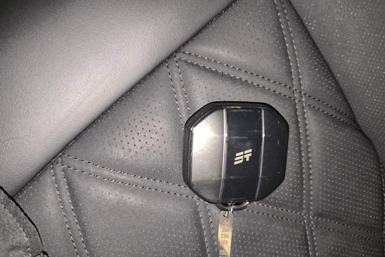 Used JETOUR Shanhai Traveler C-DM 2026 Model 211km XWD Huawei Qiankun Intelligent Driving Vehicle Key